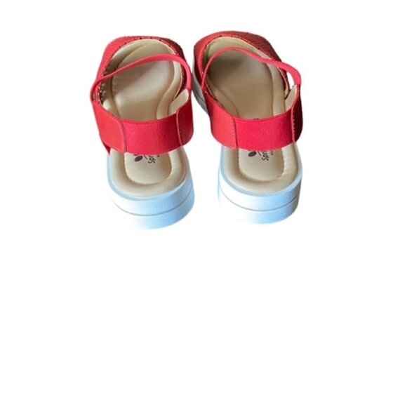 Spring Step Red Travel Flat Sandal 40 - Picture 3 of 7